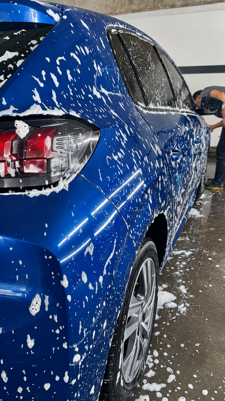 Servicio de lavado y detailing automotor